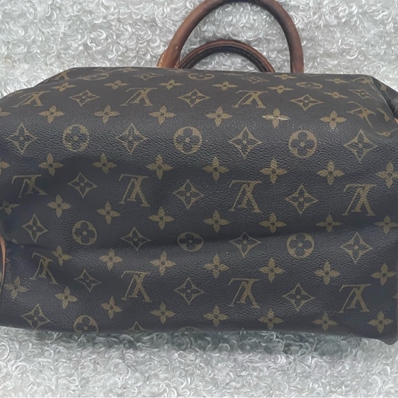 Louis Vuitton Vuitton Monogram Speedy - Picture 6 of 16